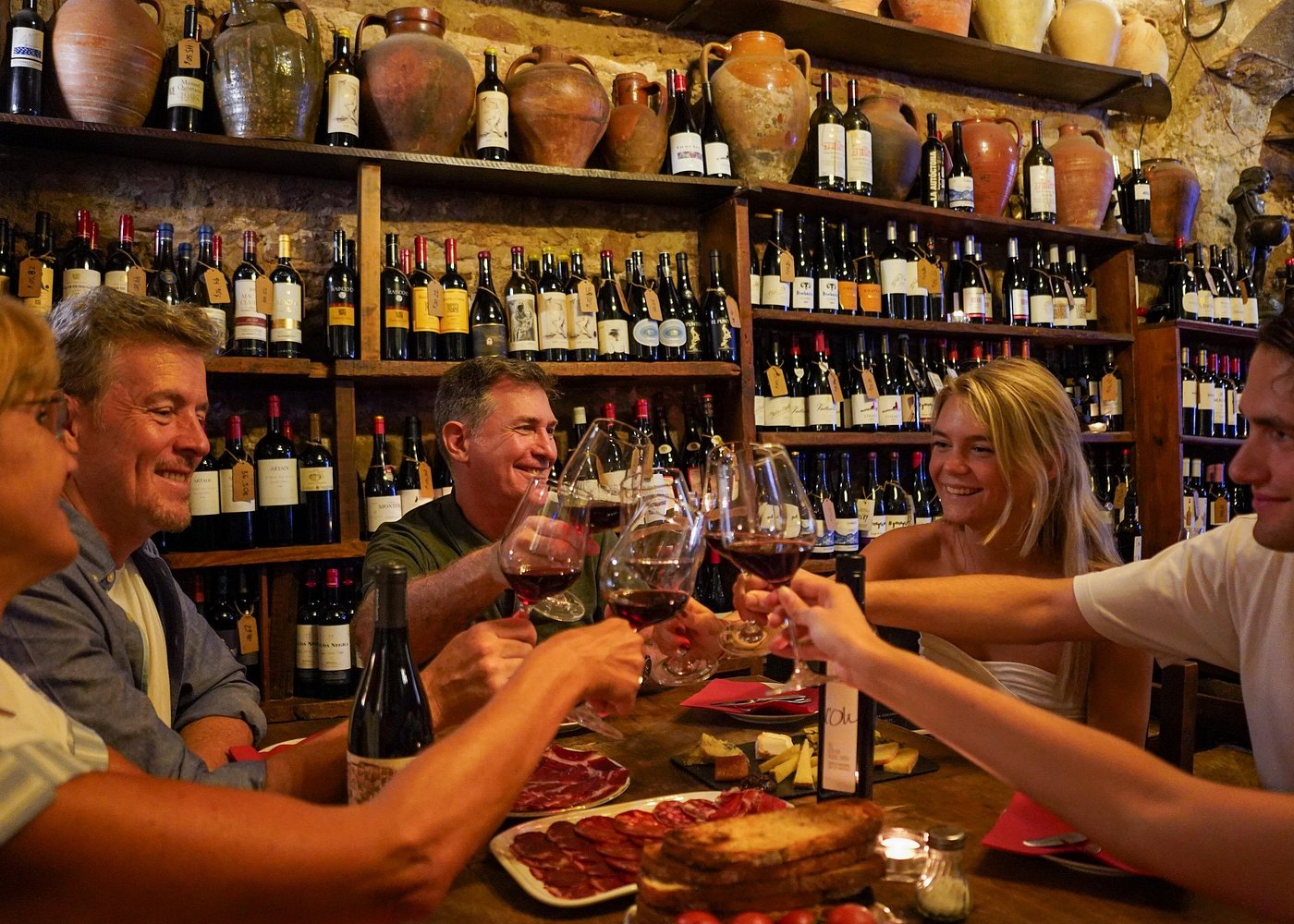 Tapas & Wine Experience