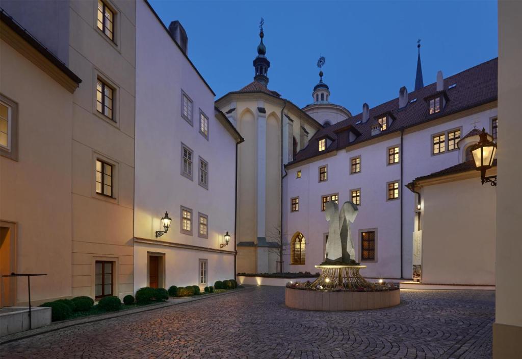 Augustine, a Luxury Collection Hotel